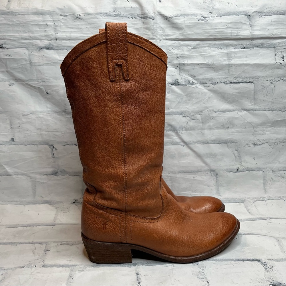 Frye Leather Pull On Cowboy Boots Women's  size 8